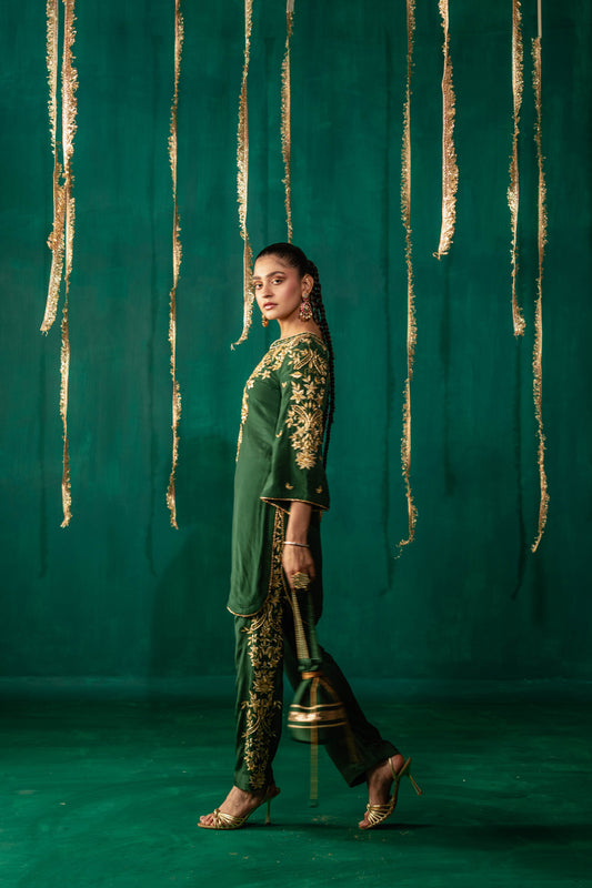 Green Staright Kurta With Gharara And Dupatta