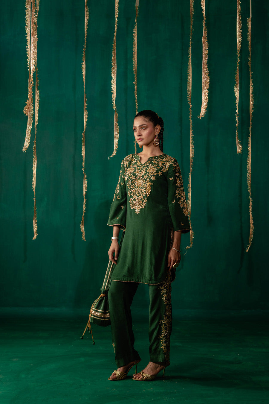 Green Staright Kurta With Gharara And Dupatta