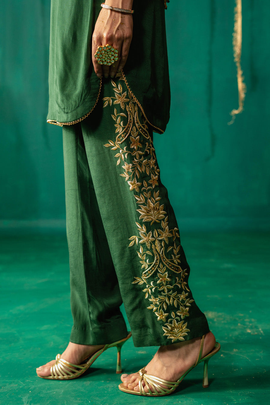 Green Staright Kurta With Gharara And Dupatta