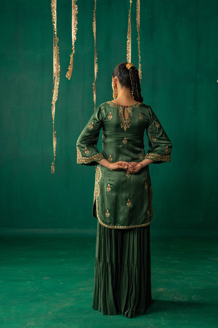 Green Straight Kurta With Staright Pants