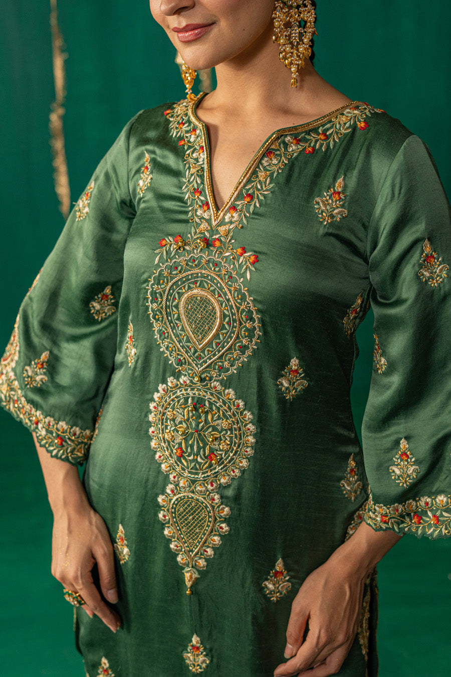 Green Straight Kurta With Staright Pants