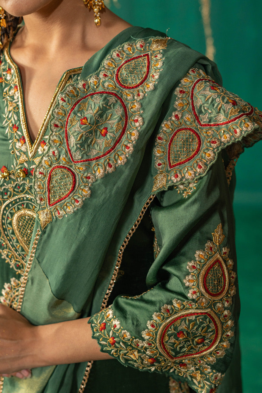 Green Straight Kurta With Staright Pants