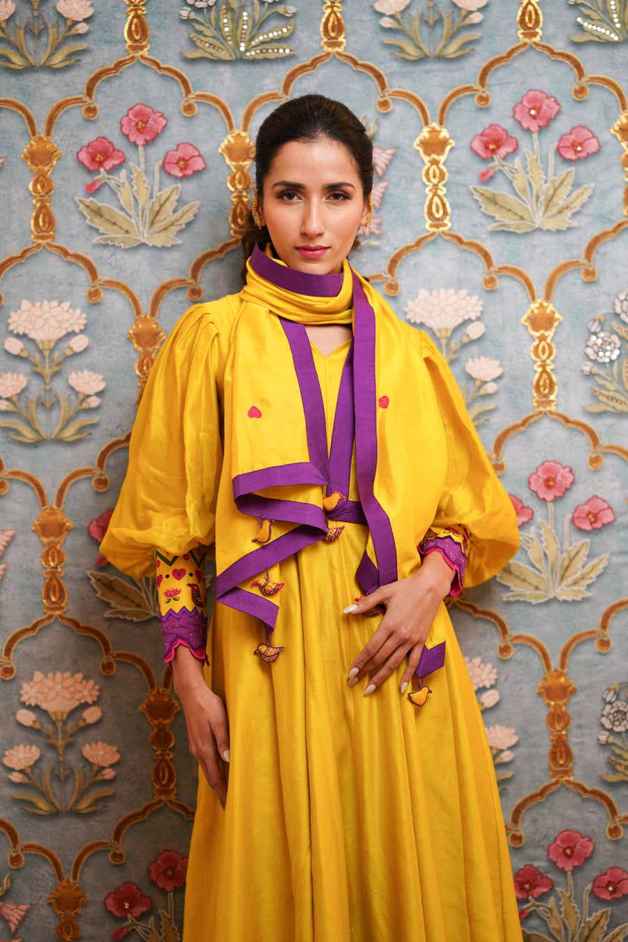 Yellow Chanderi Puff Sleeve Kurta Pant And Stole