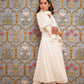 White Moss Crepe Puff Sleeve Kurta Pant With Stole