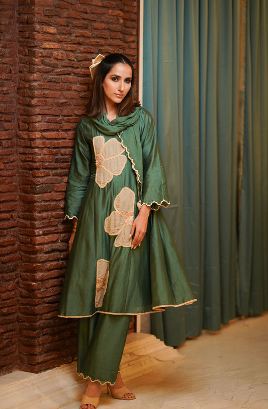 Sage Green And Beige Kurta Set With Scarf